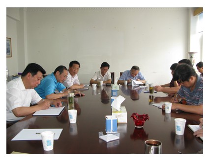 陆勤毅院长出席院科研工作座谈会并作重要讲话