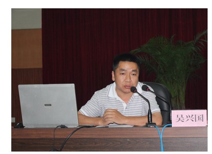 吴兴国副研究员做客“淮北科学发展大讲堂”