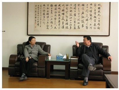 省政府参事室邱江辉主任一行来我院访问