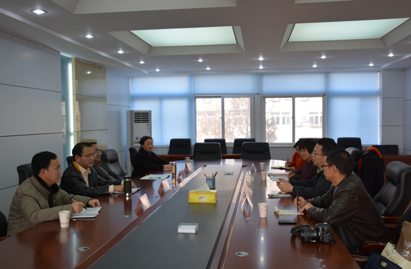 内蒙古社科院党委书记率队来我院调研