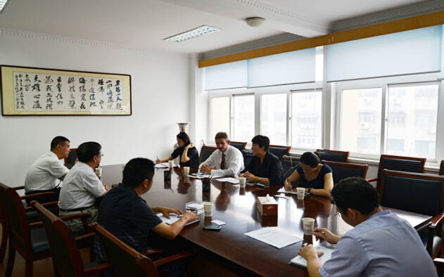 澳大利亚国库部驻华高级代表麦烨明先生访问我院