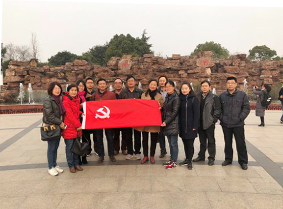 ​马研所、社会学所党支部赴浙江嘉兴南湖学习“红船精神”