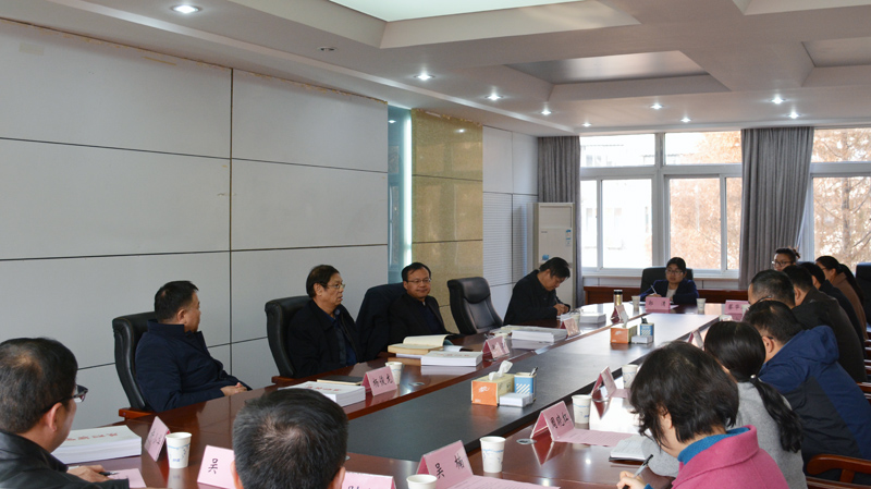  中国社会科学院原副院长张江来我院调研座谈