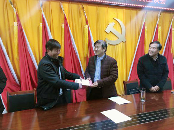 沈跃春带队到岳西县调研慰问