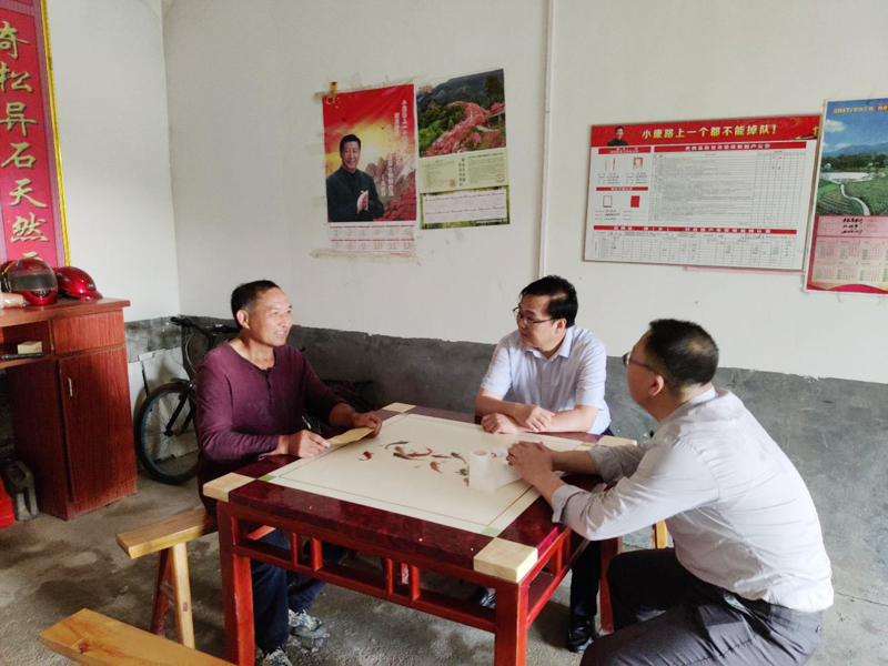 沈天鹰带队到岳西县调研慰问