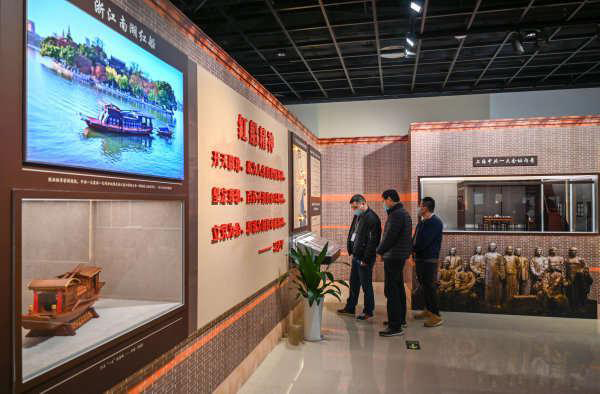 /uploads/image/2021/03/29/424fbffa06bfbe36c47bb1d990a1dd2f.jpg 500余件红色档案展现“建党百年 初心如磐”.jpg