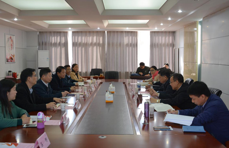 “奋力推进全面建设社会主义现代化国家新征程——学习贯彻十九届五中全会精神座谈会”在我院召开