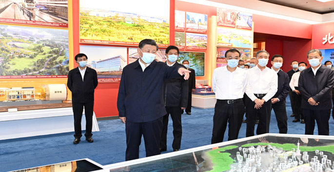 习近平在参观"奋进新时代"主题成就展时强调：踔厉奋发勇毅前行团结奋斗 夺取中国特色社会主义新胜利